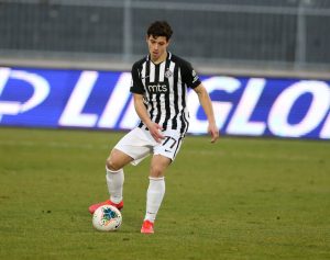 ONI BAŠ VOLE DA KUPUJU U HUMSKOJ: Nakon odlaska Asana, usledio je još veći šok – Nemanja Jović oblači crveno-beli dres?!