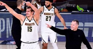 ‘ON DELI BESPLATNE ČIZBURGERE’: Evo zbog čega Jokića obožavaju saigrači u Denveru