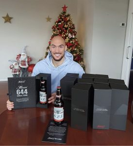 DMITROVIĆ STIGAO NA RED: Mnogo piva na stolu reprezentativca Srbije!