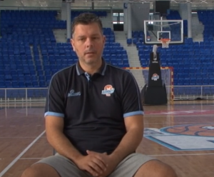 TRENER BUDUĆNOSTI PRED DERBI U BEOGRADU: „Respekt prema rivalu, ali istovremeno cenimo i poštujemo kvalitet koji imamo!“