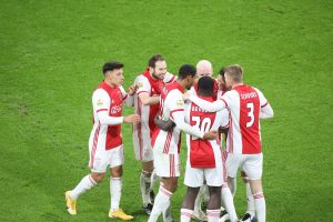 DUŠAN TADIĆ JE ‘MOZAK’ AJAKSA! Kapiten ‘kopljanika’ ušao u drugom poluvremenu i golom i asistencijom doneo pobedu! (VIDEO)