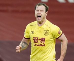 LIVERPUL U NOKDAUNU! Barnli šokirao i pobedio šampiona Engleske! (VIDEO)