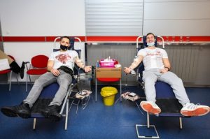 VELIKA AKCIJA ZVEZDE: Navijači crveno-belih prikupili 207 jedinica krvi (VIDEO)