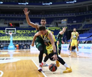 BARSELONA SLAVILA U MOSKVI, MILUTINOV NA NIVOU: Fener ubacio ‘stotku’ Panati, Gudurić odličan, Nedović nije imao svoje veče! (VIDEO)