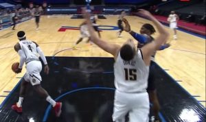 NOVI SUKOB S JOKIĆEM: Prošle sezone je provocirao srpskog centra, sada ga udario po licu – pa se pravio kao da se ništa nije desilo (VIDEO)