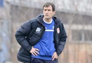 TRENERSKA VRTEŠKA U SUPERLIGI: Batak posle tri meseca napustio Novi Pazar, Vanić posle samo četiri kola Bačku!