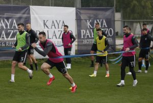 ‘PARNI VALJAK’ U PUNOM POGONU: Fudbaleri Partizana odradili još jedan trening u Turskoj (FOTO) (VIDEO)