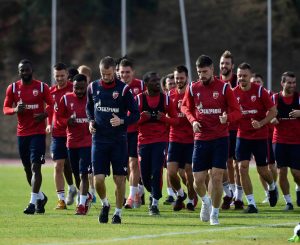 ZVEZDA NASTAVILA SA PRIPREMAMA: Crveno-beli odradili jutarnji trening u Pafosu (FOTO)