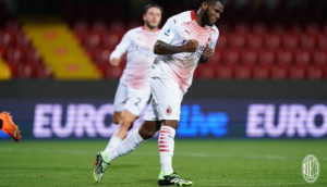 MILAN PREŽIVEO TEŠKO GOSTOVANJE: Izabranici Piole poveli, pa ostali sa igračem manje! (VIDEO)