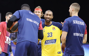 ALBA SLAVILA U BERLINU: Gostima nije pomogao ni raspoloženi Dragić! (VIDEO)