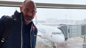 CRVENA ZVEZDA OTPUTOVALA NA KIPAR: Izabranici Dejana Stankovića odleteli avionom koji nosi njegovo ime! (FOTO)
