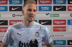 PROJEKTIL UROŠA RAČIĆA: Vezista postigao pogodak za uvodne špice! (VIDEO)