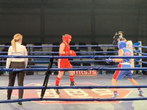 TATARSKI NOKAUTIRAO RIVALA ZA SEDAM SEKUNDI: Sve je spremno za finale!