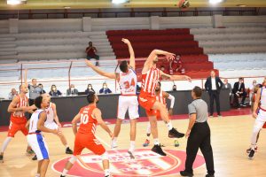 NOVO ODLAGANJE: Crvena zvezda zaostalu utakmicu neće odigrati ni u utorak, a evo kada će na teren