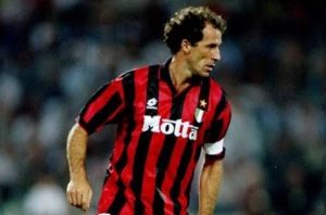 SLIKE IZ SEĆANJA: Legendarni kapiten Milana se prisetio čuvenog meča sa Zvezdom (FOTO)