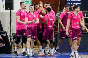 BORAC BIO NADOMAK IZNENAĐENJA, A ONDA SE POJAVIO PETRUŠEV! Mega savladala Čačane u dramatičnoj završnici (VIDEO)