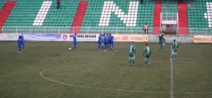 FUDBALERI MLADOSTI BESNI NA SUDIJU! Milovanović hteo da povuče ekipu: ‘Čekajte ljudi, što nas kasapite, bre?’ (VIDEO)