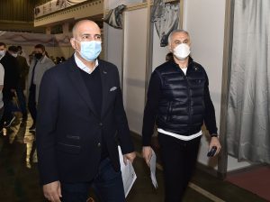 ČELNI LJUDI ZVEZDE PRIMILI VAKCINU PROTIV KORONE! Terzić: ‘Svi treba da se vakcinišu, to je jedina prava zaštita’ (VIDEO)