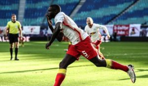 BAJERN DOVODI DEFANZIVCA! Francuski štoper izabrao Minhen pre Premijer lige!