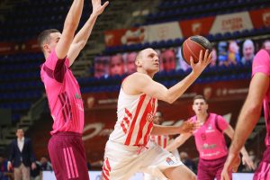 VAŽNA POBEDA ZA ZVEZDU! Mega bez rešenja za sjajnog Lojda, odlični Petrušev, crveno-beli upisali trijumf u derbiju kola! (VIDEO)