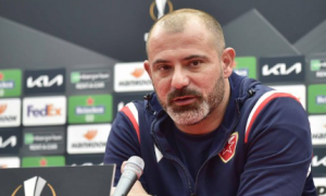 DEKI ‘PECNUO’ SINA: ‘Šta ćeš ti na podijumu sa nula minuta!?’ (VIDEO)