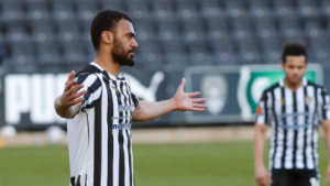 VEĆ IMAMO GOL GODINE? Neverovatan pogodak u Engleskoj! (VIDEO)