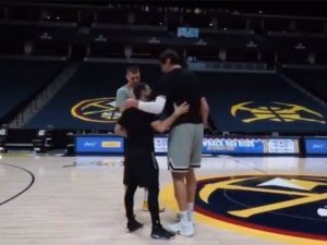 IZ ORLANDA U DENVER: Jokić dobija novog ‘All-Star’ saigrača!