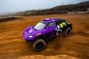 EXTREME E: Spektakl u Saudijskoj Arabiji na pomolu! Hamilton, Baton i Rozberg oformili timove!