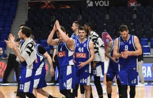 BUDUĆNOST U PROBLEMU PRED MEČ SEZONE: Milojević neće moći da računa na jednog od najvećih talenata crnogorske košarke za Zvezdu?!