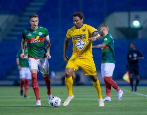 ‘BOMBA’ TAVAMBE NA DEBIJU NESTORA EL MAESTRA! Okršaj bivših fudbalera Partizana pripao Kameruncu (VIDEO)