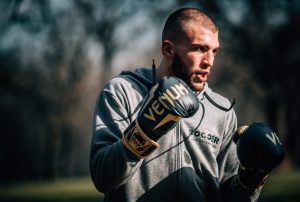 VELJKO RAŽNATOVIĆ SAZNAO IME PROTIVNIKA: Rus rival srpskom bokseru 20. marta u Moskvi!