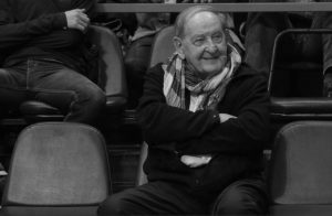 ‘VELIKI GLUMAC I JOŠ VEĆI ZVEZDAŠ’: Preminuo je Vlasta Velisavljević, crveno-beli se oprostili dirljivom porukom