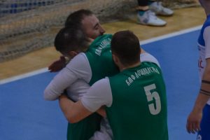 VELIKO SRCE MARKA PERIĆA: Posle smrti oca izašao na teren i vodio ekipu do pobede! (VIDEO)