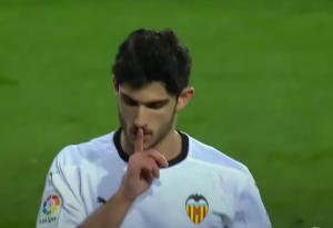 PREOKRET U ZAVRŠNICI: Valensija potopila ‘Žutu podmornicu’! (VIDEO)