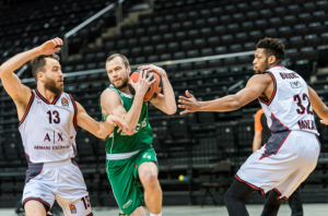 EVROLIGA: Izjednačen rekord ubačenih trojki u Evroligi, problemi u Žalgirisu, Fener i Barsa slavili! (VIDEO)