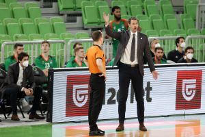 TRENER CEDEVITE LJUT: ‘Sudije su odlučile pobednika!’