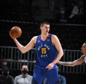 NBA: Jokićeva nestvarna partija, ali uzalud, Denver ponovo izgubio – Bogdan brojao da 19 u porazu! (VIDEO)