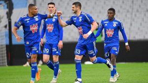 MITROVIĆ STRELAC PROTIV MARSEJA! Srpski defanzivac postigao efektan gol posle kornera! (VIDEO)