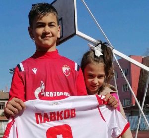 MALIŠAN VELIKOG SRCA: Filip svoj najdraži poklon, koji je dobio na ‘Marakani’, daje za lečenje drugarice!