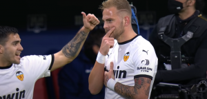 PREKINUT MEČ U VALENSIJI ZBOG RASISTIČKIH UVREDA: Račić i njegovi saigrači napustili teren!