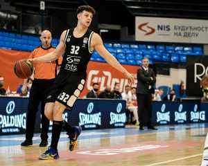 DERBI SREDINE PRIPAO PARTIZANU: Utakmica sezone crno-belih i velikih +23! (VIDEO)(FOTO)