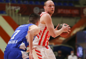 ‘ZAKAZAO’ JE U NAJBITNIJEM TRENUTKU: Mogao je da postane heroj Zvezde – evo kako je Davidovac promašio šut za titulu! (VIDEO)