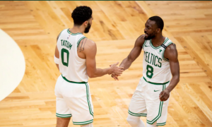 NBA PLEJ-IN: Spektakl za pamćenje, Seltiksi na krilima Tejtuma ušli u plej-of – Indijana demolirala Šarlot! (VIDEO)