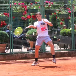 ŠAMPIONSKI DUO RADI PUNOM PAROM: Pred početak turnira – Kecmanović trenira sa proslavljenim Argentincem! (FOTO)