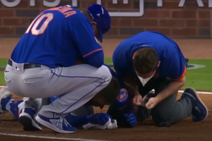 HOROR SCENA NA BEJZBOL MEČU: Udarac lopticom u glavu brzinom od 151 km/h!  (VIDEO)