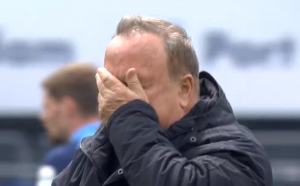 SUZE BIVŠEG SELEKTORA SRBIJE OZNAČILE POČETAK PENZIJE: Ispraćaj pun emocija, aplauzi za legendarnog trenera! (VIDEO)