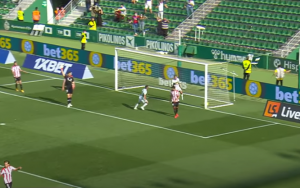 ŠPANSKI KLUB NAGRADIO SKUPLJAČA LOPTI: Inicirao je akciju za pogodak i bio je jedan od junaka opstanka u ligi! (VIDEO)