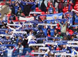 PRAVI SPEKTAKL NA VEMBLIJU: Tamo je sve kao pre virusa, preko 20.000 ljudi na finalu FA kupa! (VIDEO)