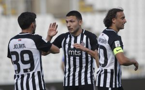 ZMAJEVI NI BLIZU IZNENAĐENJA, PARTIZAN TEMPIRA FORMU ZA FINALE KUPA: Crno-beli sa tri gola savladali Voždovac! (VIDEO)