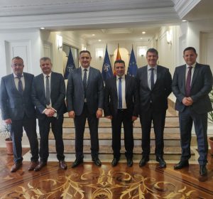 BOKS SPAJA REGION: Zaev poslao pozdrave predsedniku Vučiću i zahvalnost za vakcine!